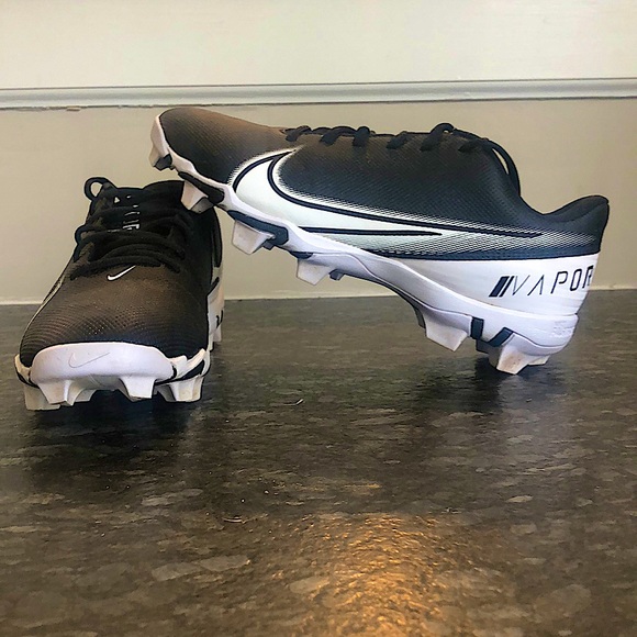 black nike vapor cleats